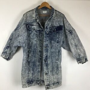 Vintage 1980s Oversize Acid Washed Batwing Jean Jacket size S